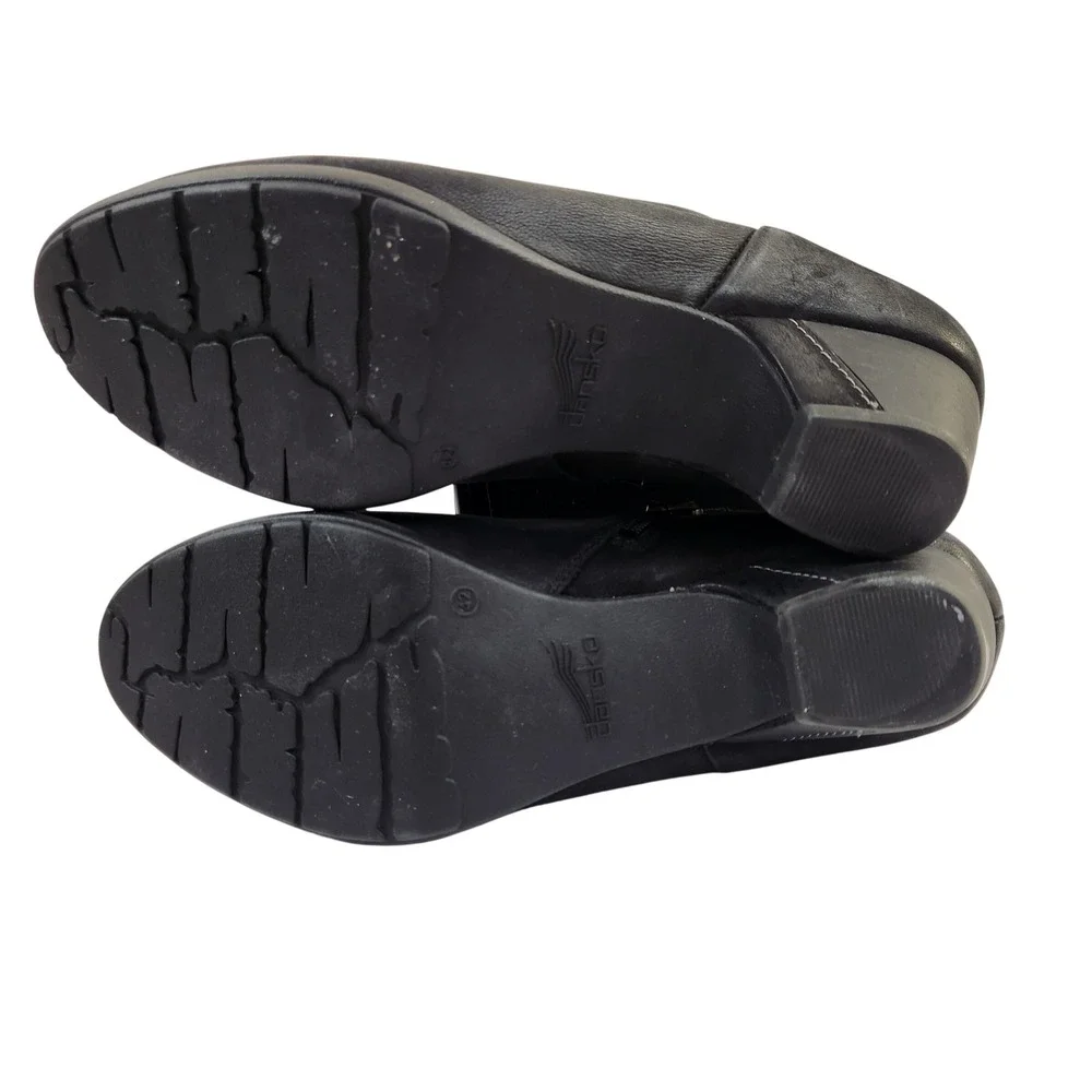Dansko preowned look